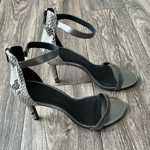 Joie Abbott Sandal - Picture 5 of 11